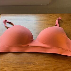 Never Worn Soma Enbliss Wireless Coral Bra 34D